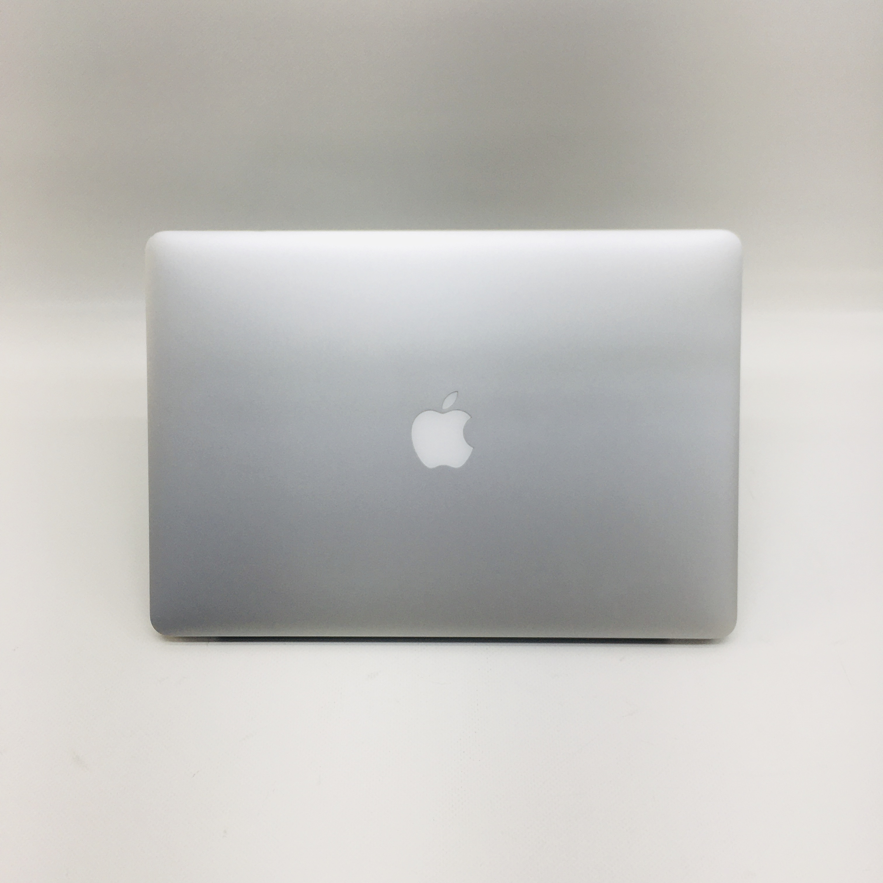 MacBook Pro Retina 15" Mid 2015 (Intel Quad-Core i7 2.2 GHz 16 GB RAM 1 TB SSD), Intel Quad-Core i7 2.2 GHz, 16 GB RAM, 1 TB SSD, image 4